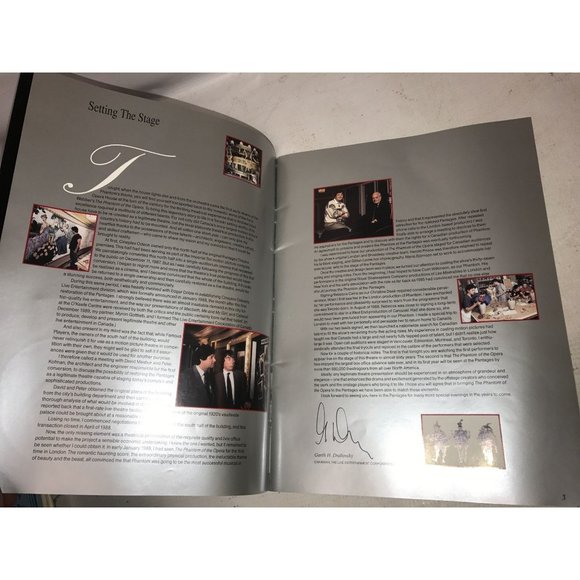 The Phantom Of the Opera Pantages Theatre Toronto Book & 2 Theatre Programs - Picture 4 of 16